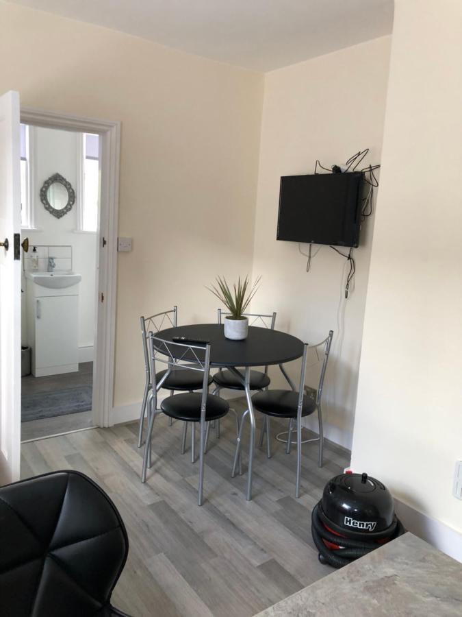 Replingham Road Apartment لندن المظهر الخارجي الصورة
